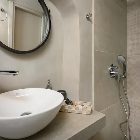 Pennys House - 2 Separate