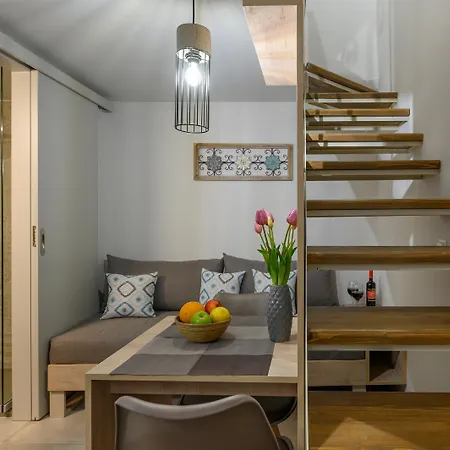 Διαμέρισμα Pennys House - 2 Separate