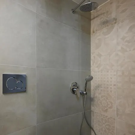 Pennys House - 2 Separate Διαμέρισμα *