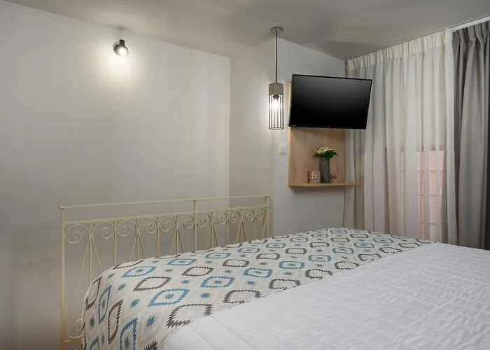 Daire Penny's Old Town Hanya