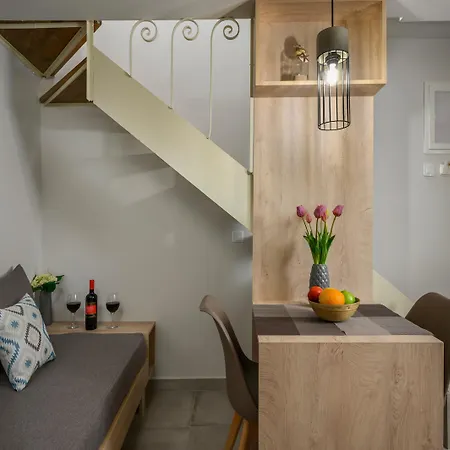 Pennys House - 2 Separate Lägenhet