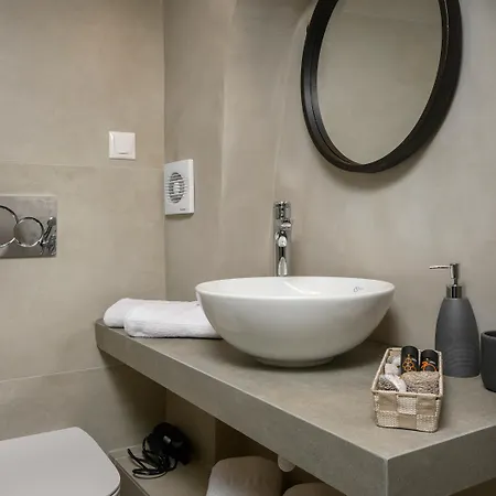 Pennys House - 2 Separate *