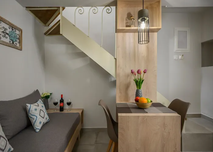 Penny's Old Town Apartment